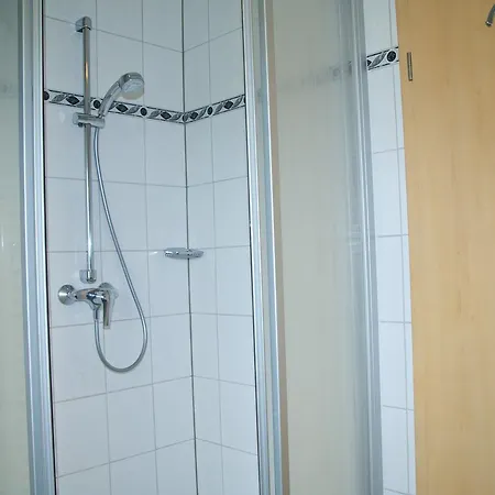 Am Boddenufer Buschvitz